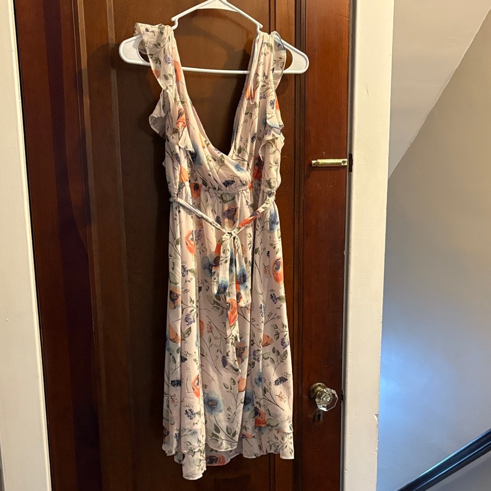 Jessica Simpson Backless Floral Maternity Dress
